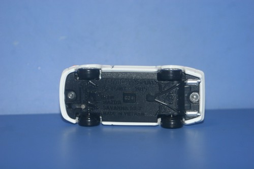TOMICA SAVANNA RX-7 FC3S 1:61 TOMY JAPAN - Picture 7 of 7
