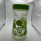 Vintage Pyrex Green Lime Juice Mixer Glass Pitcher/Carafe Plastic Pour Lid 24 Oz