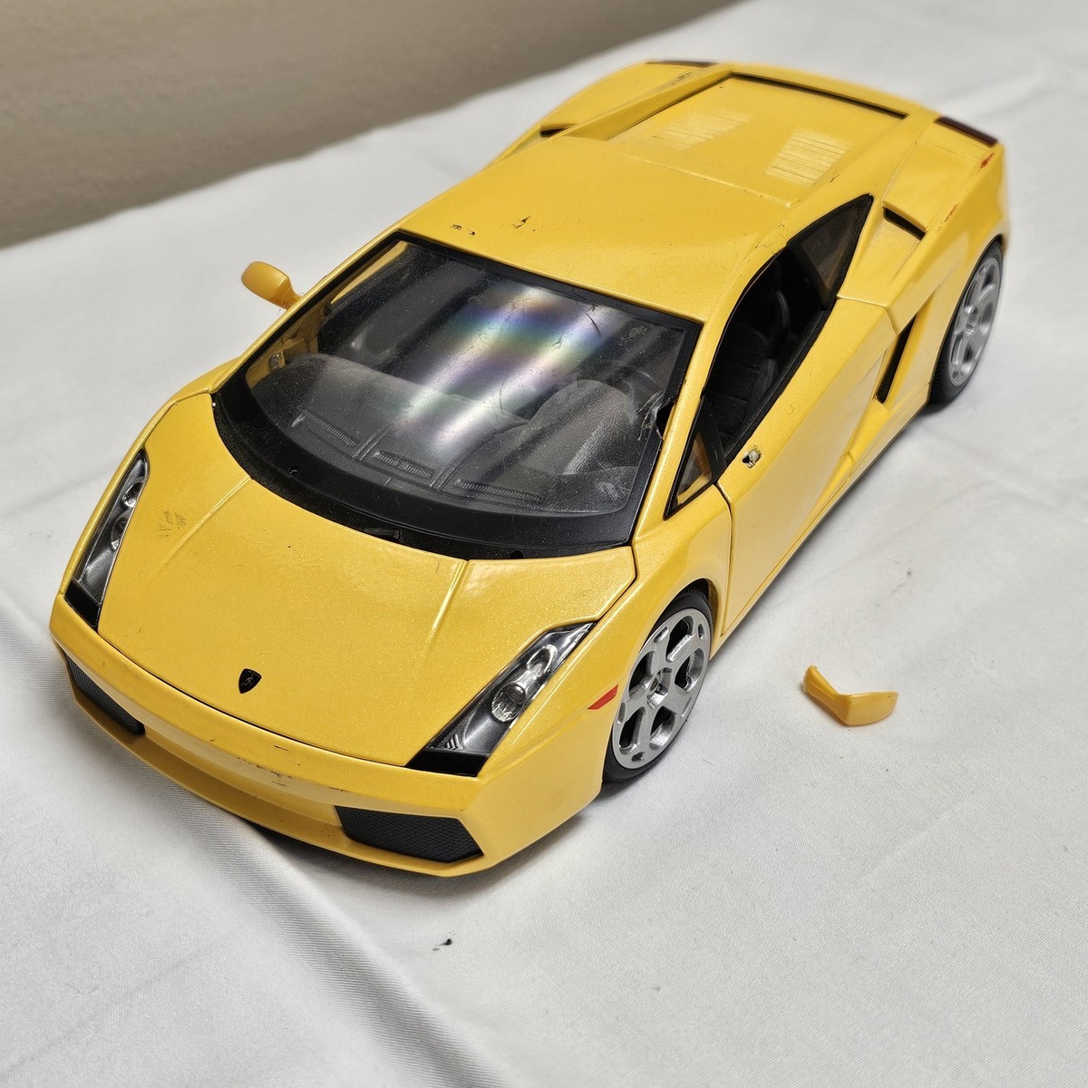 Maisto 1:18 Lamborghini Gallardo Yellow Diecast Model Car PARTS