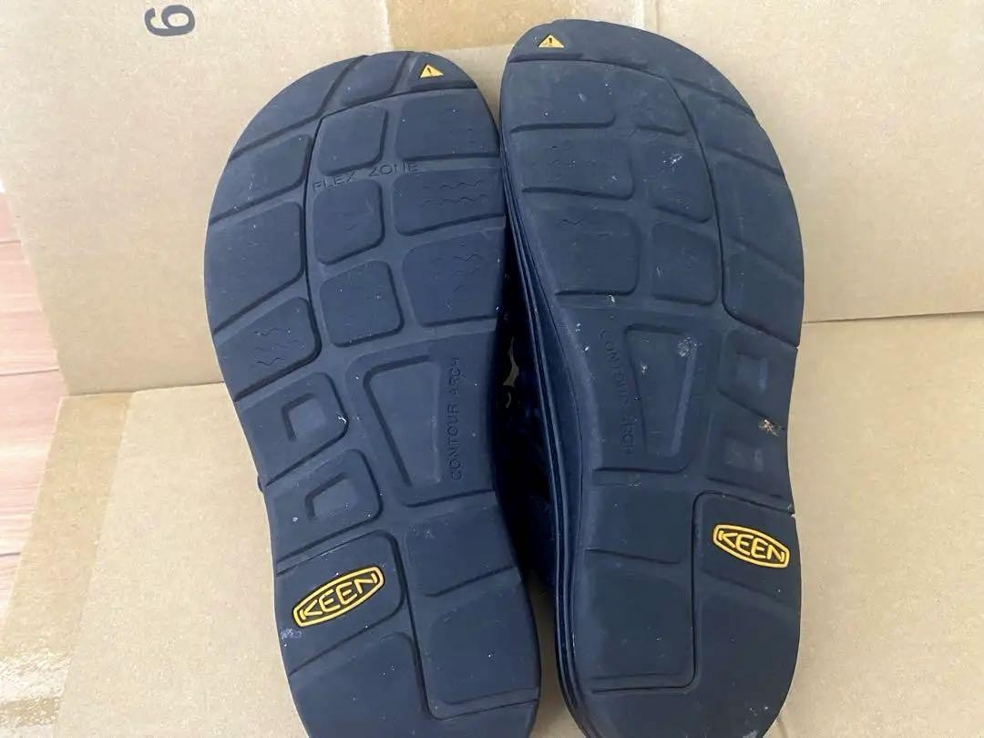 Capi Ingegnerizzati x Sandali KEEN Uneek 26 5 cm Nero