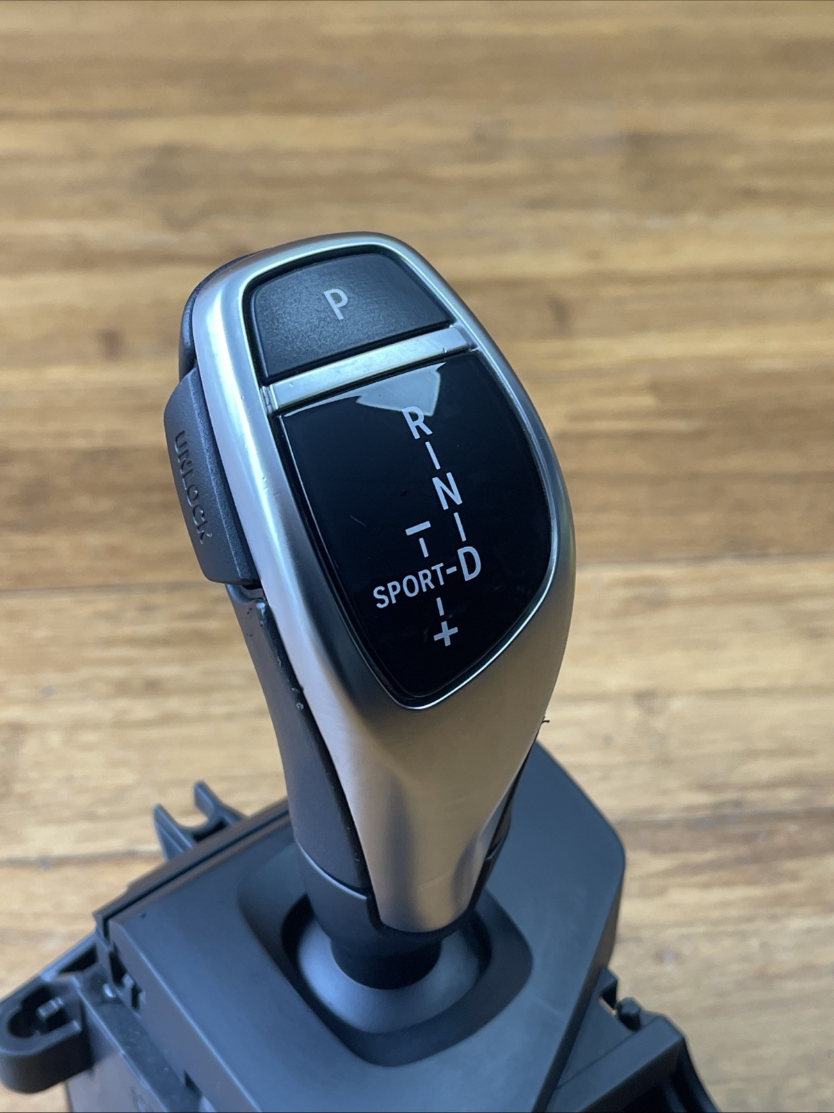 2014-2020 BMW I8 I12 1.5L AWD Automatic Transmission Shift Lever With Knob OEM