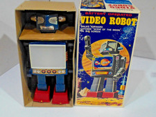 VIDEO ROBOT- NEW N BOX- BATTERY OPERATED- TESTED WORKS GOOD- MADE IN JAPAN