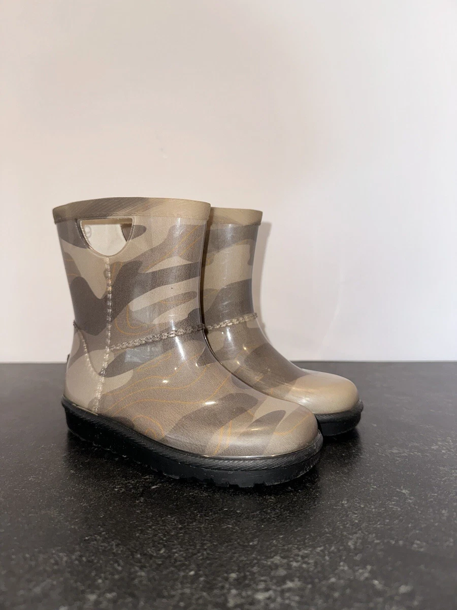 Toddler boy rain top boots size 9