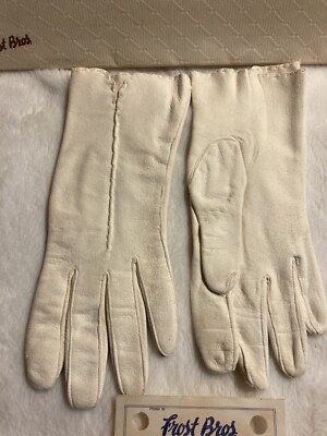 Gloves Women display picture 1