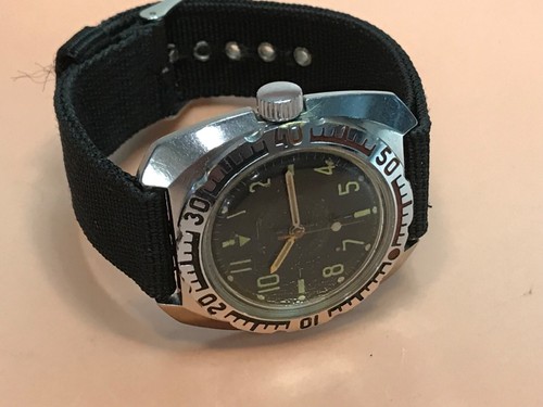VOSTOK AMPHIBIA Men's Wrist Watch Mechanical 2409 A Antimagnetic 200 m - Picture 10 of 12
