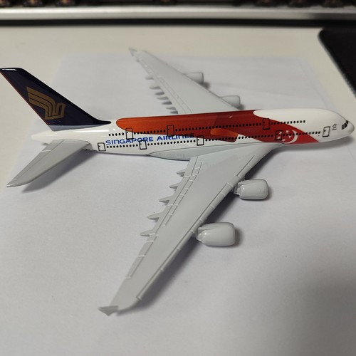 1:400 16cm A380 Qantas Metal Airplane Model Plane Toy Plane Model Collection A - Picture 9 of 11