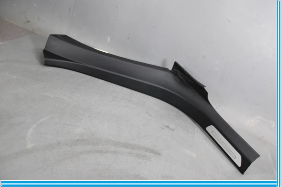 11-14 AUDI A8 Quattro Cubierta de moldura de placa de desgaste de umbral de puerta lateral trasera derecha OEM Foto 2 de 4