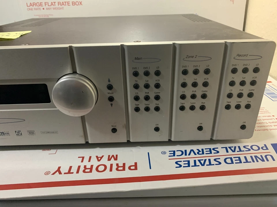 Lexicon MC-12HD Preamp/ Music & Cinema Processor NON-WORKING - Image 3 of 4