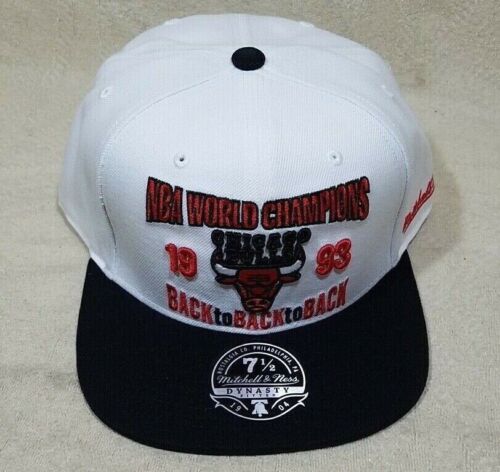 CHICAGO BULLS 1993 CHAMPIONS MITCHELL & NESS HAT CAP OFFICIAL NBA FITTED 7 1/2 - Picture 2 of 11