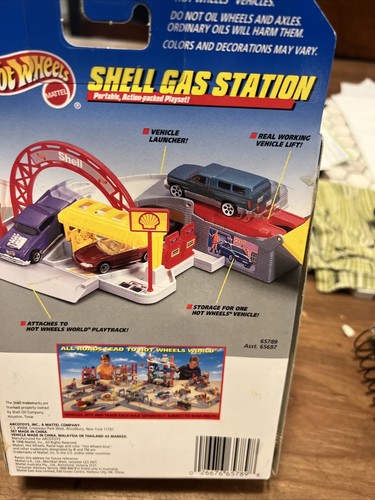 HOT WHEELS SHELL GAS STATION PLAY SETSET WITH '57 CHEVY NEW MINT IN SEALED BOX - Picture 4 of 6