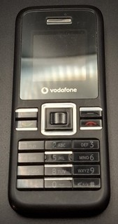 Mobiltelefon Vodafone 236 (ZTE) mit Netzteil Akku Vintage