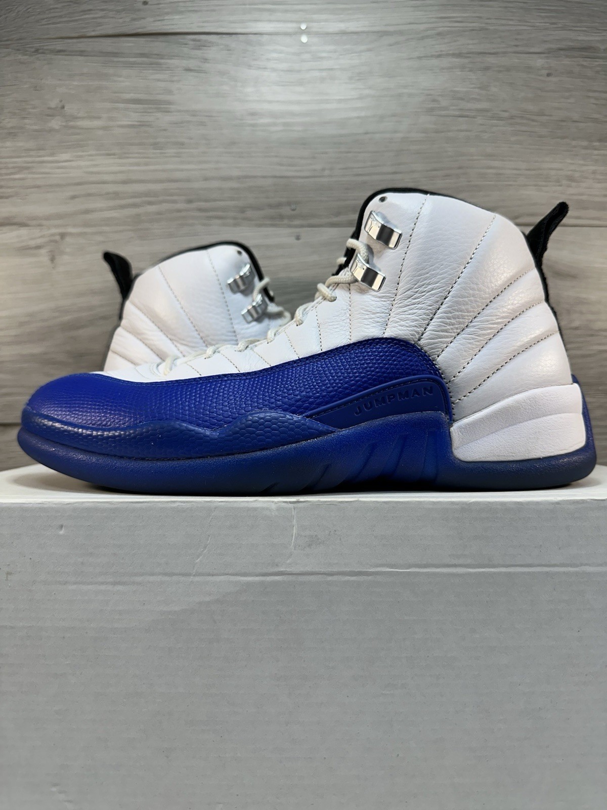 Air Jordan 12 Retro Blueberry - Size 8