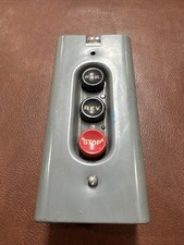 Cutler Hammer 3 Push Button Switch 600 Bolt 5079 Standard Duty 10250H2953A Open