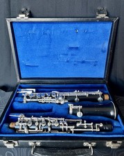 Fox Renard Artist Model 330 Oboe Plastic w/case
