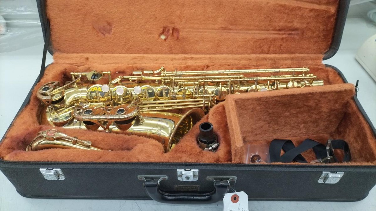 YANAGISAWA Alto Saxophone A-500 Adjusted Repaired W/Hard YANAGISAWA Alto Saxophone A-500 Adjusted Repaired W/Hard
