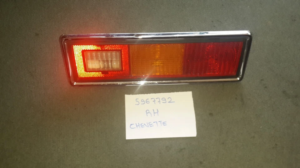 Luz trasera OEM 5967792 paso derecho Chevrolet Chevette 1976-1979 nuevo de lote original Foto 2 de 4