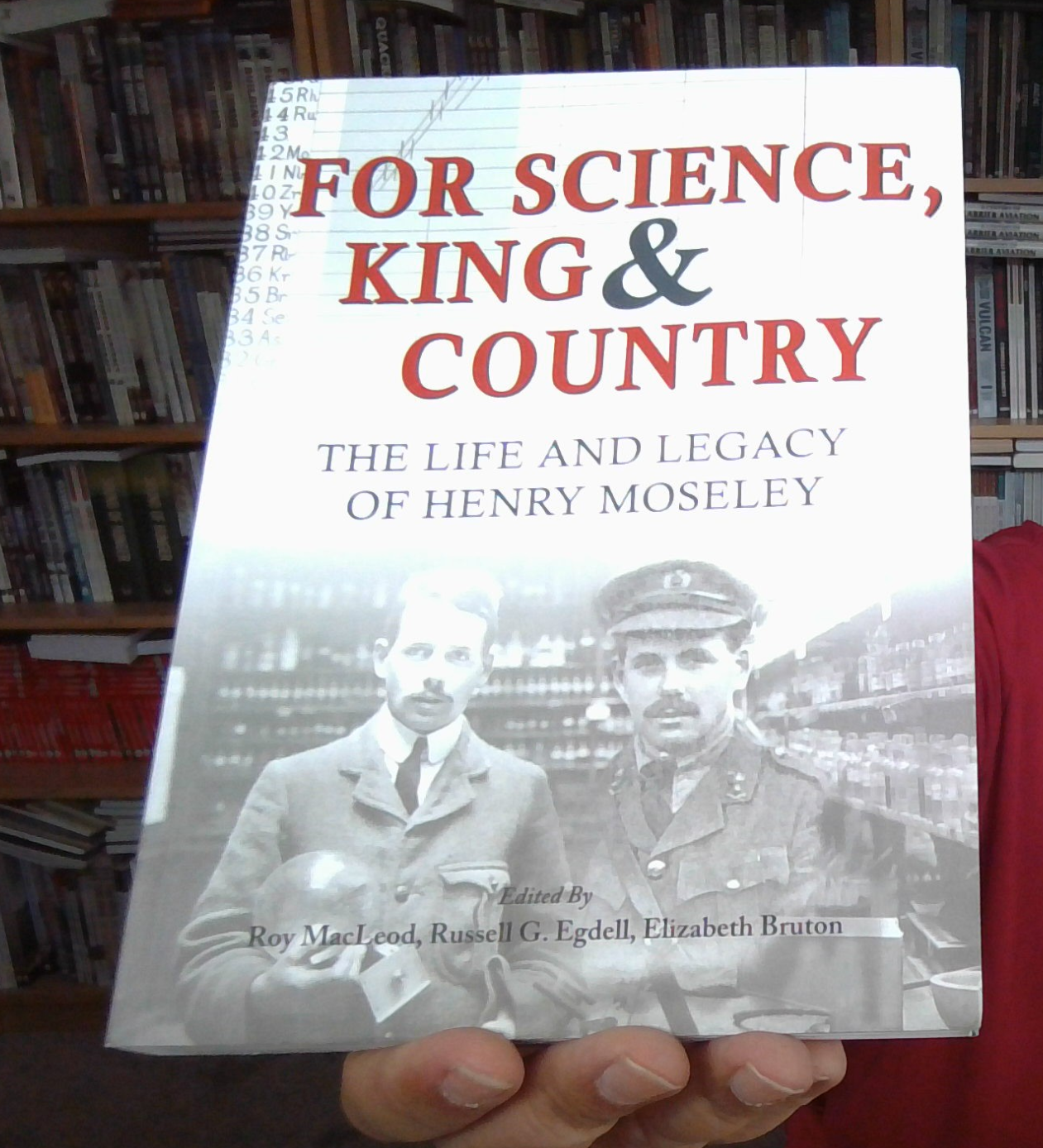 For Science King and Country 9781910500712 NEW & FREEPOST IN THE UK