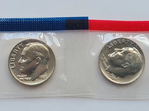 1985 P & D ROOSEVELT DIMES IN US MINT CELLO – BU UNCIRCULATED COIN SET LOT