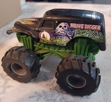 Monster Jam Grave Digger Monster Truck 69853 - 15 Discount on Multiple Items