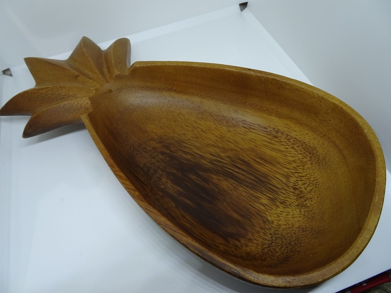 VINTAGE Monkey Wood Pineapple Bowl Philippines 10"