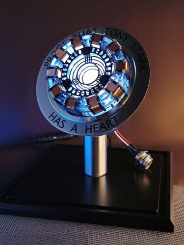 HOT Iron Man MK1 Arc Reactor 1:1 Modell LED Truhe Licht Requisite Acryl Display Box - Bild 3 von 12