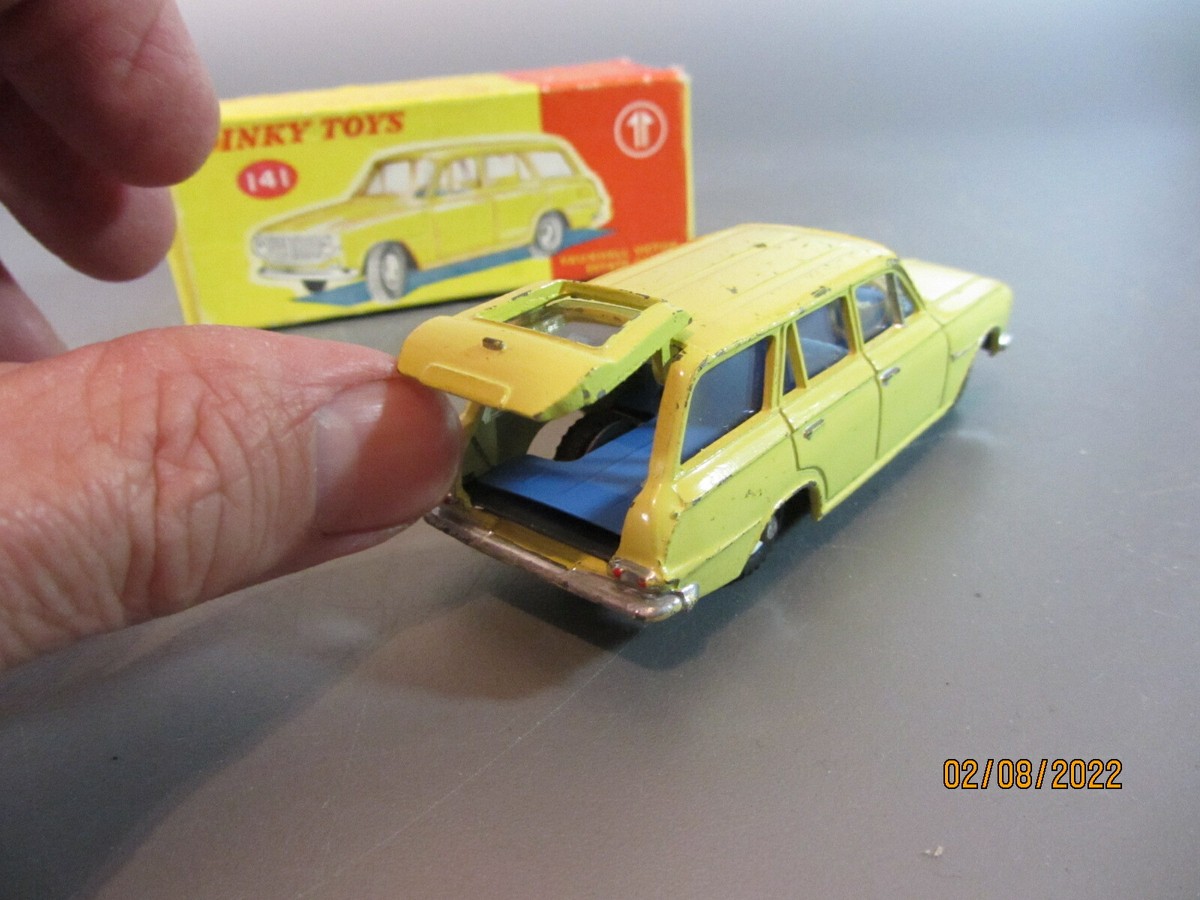 Vintage Dinky Toys Vauxhall Victor Estate Diecast # 141 England