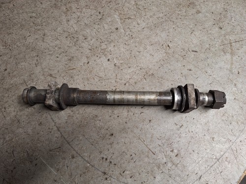 Kawasaki ZX-9R B - Hinterrad Spindelbolzen & Distanzscheiben