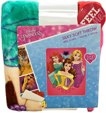 Silky Soft Throw 40in times 50in soft  cuddly disney princess blanket NEW 