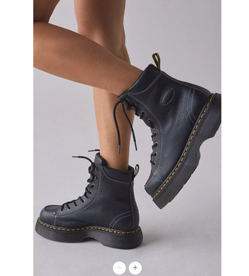 Dr. Martens サイズ8 Black Milled Nappa ~ Dr. Martens Buzz 8-Eye Platform Boot MSRP$190