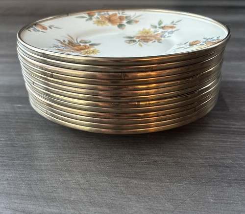 Camp MACKENZIE CHILDS Set Of 13 Saucer Plates 6” Cream Roses 1995 Enamel Floral - Picture 8 of 9