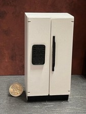 Dollhouse Miniature Modern White Refrigerator MISSING HANDLE 1:12 scale N210
