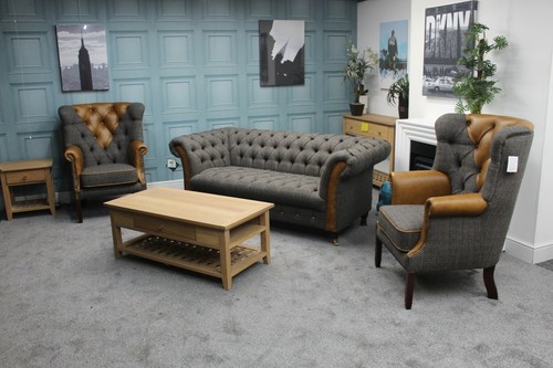 HARRIS TWEED & ANILINE LEATHER BRETBY 2 SEATER SOFA & 2x KENSINGTON WING CHAIRS - Picture 7 of 12