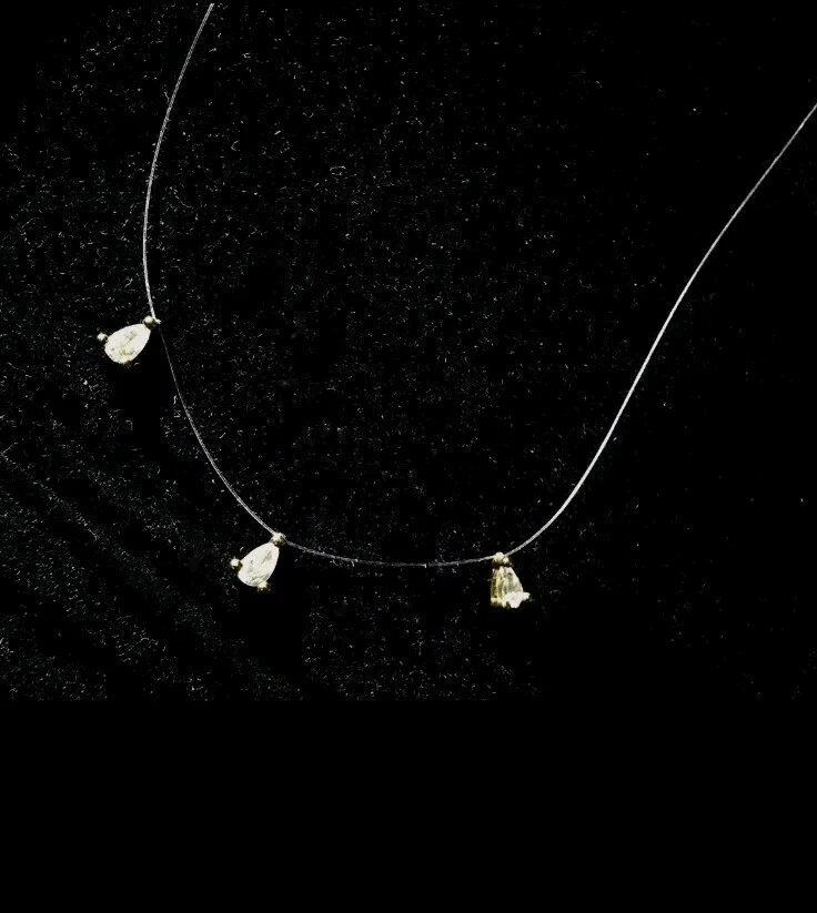 Colgante flotante de oro amarillo de 14k 3 piedras Diamonique dqcz ilusión invisible QVC