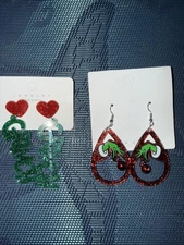 Set Of 2 CHRISTMAS Dr Seuss The Grinch Earrings Jewelry
