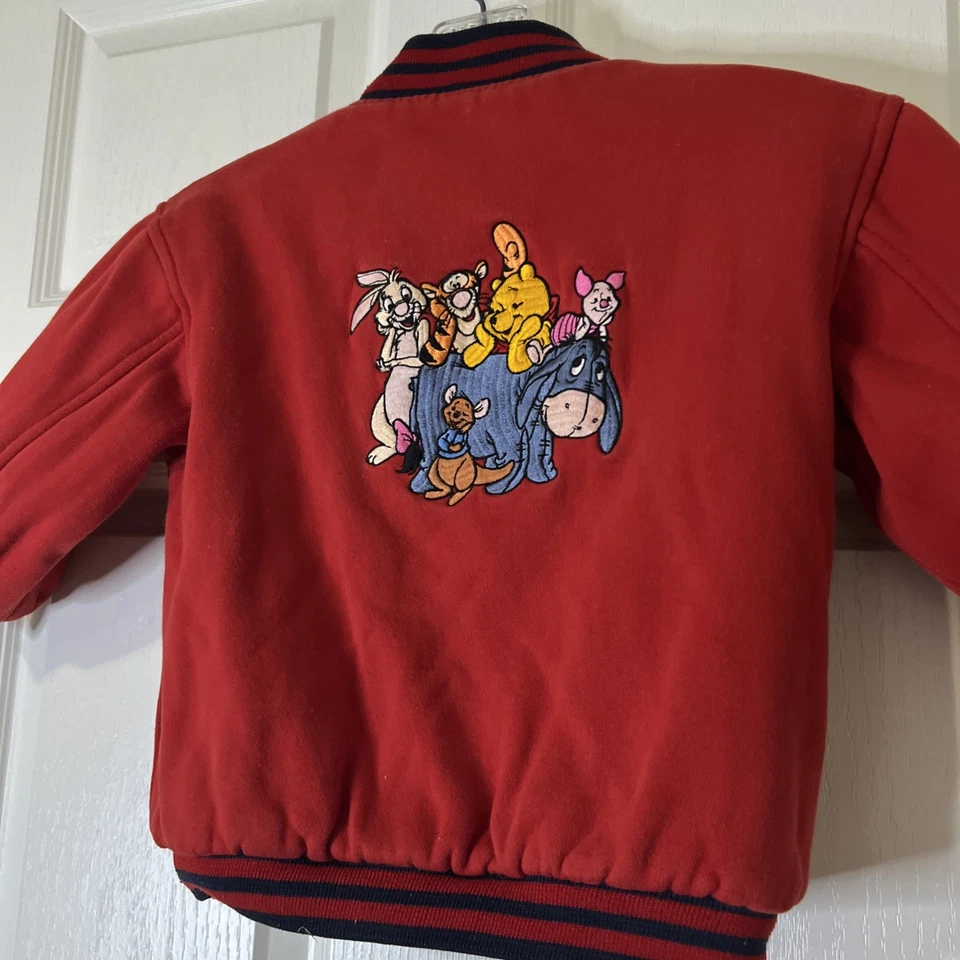 Jaqueta reversível vintage The Disney Store Winnie the Pooh meninos tamanho 5/6 - Imagem 3 de 4