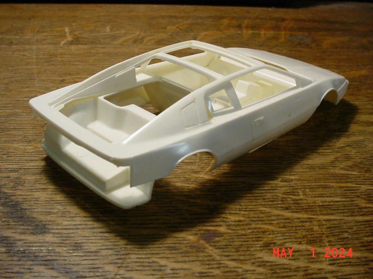 Monogram Exotic Car Series Lotus Esprit Turbo 1/24 Plastic
