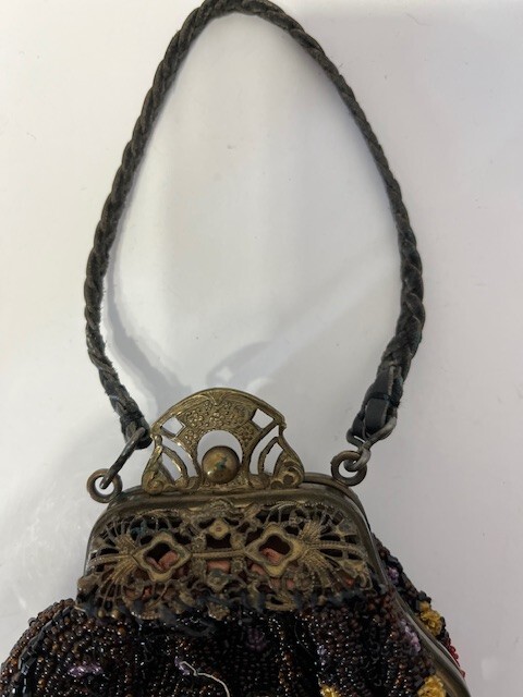 Picture 4 of 11