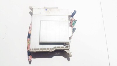 8273053022 7d23-0211 Sicherungskasten für Lexus IS - KLASSE UK922106-51