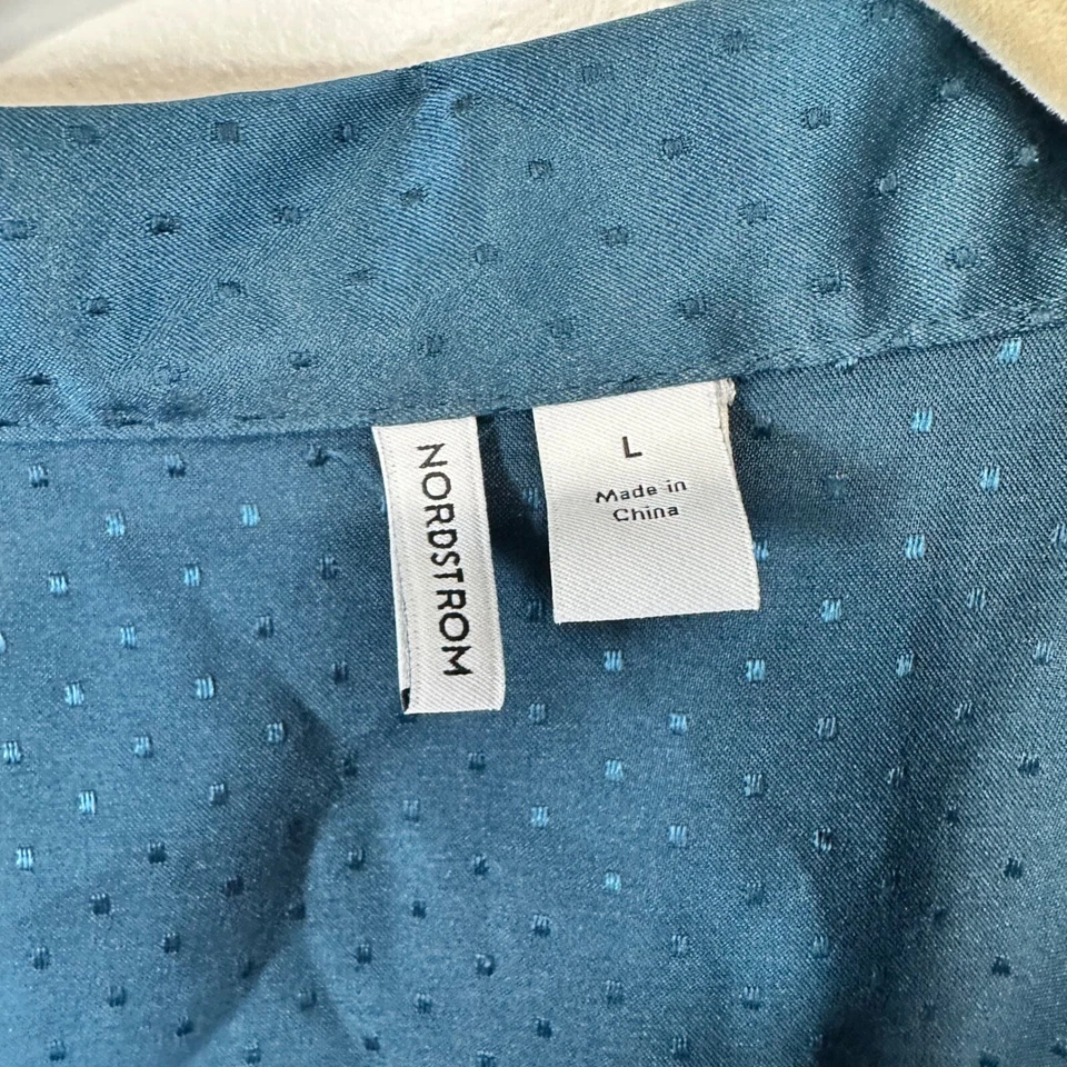 Conjunto de pijama Nordstrom manga larga dobby satinado con botones estampado de puntos grande salón Foto 2 de 4