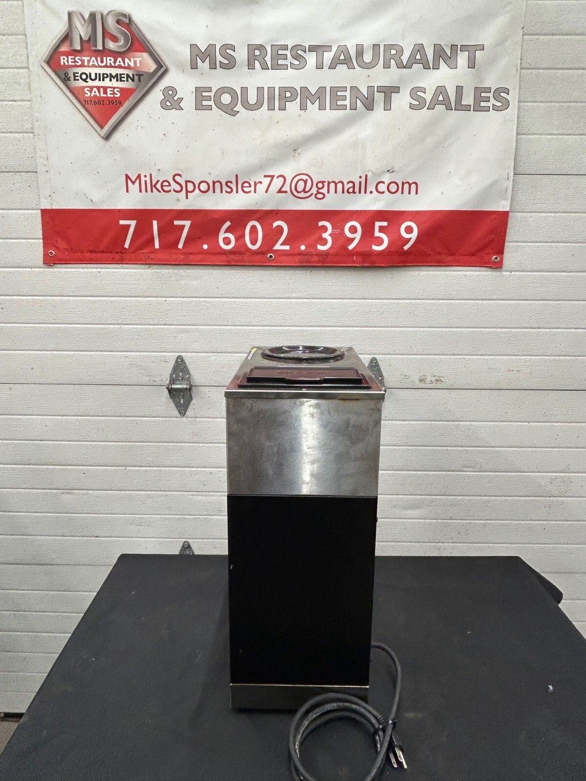 Bunn VPR Med. Vol. Decanter Coffee Maker - Pourover, 3 4/5 Gal/Hr. 120v Working!