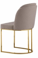 Eleganter Stuhl Mit Weichem Stoffbezug Und Goldfarbenem Metallrahmen