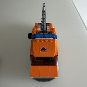 Lego City Tow Truck 7638 Retired 2009 100% Complete