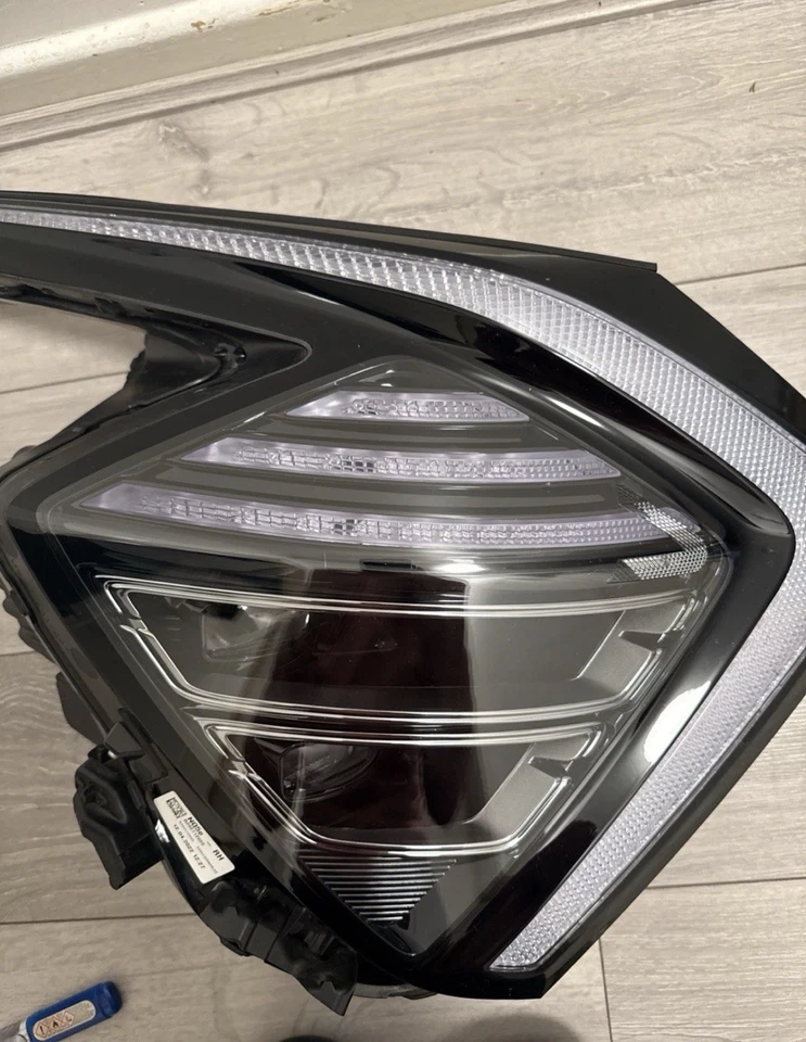 Faro LED lado conductor Kia Sportage 22-25 92102r2110 genuino. - Imagen 2 de 4