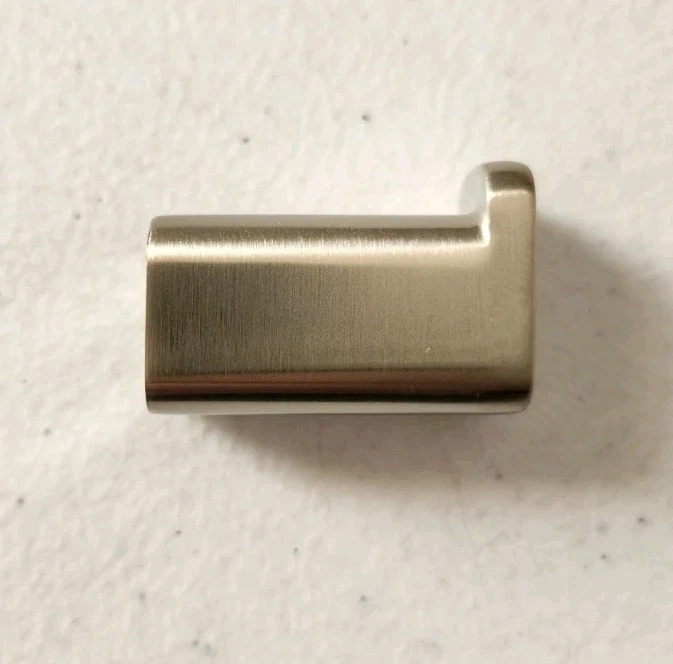 Gancho para bata individual Hansgrohe 41742820 AddStoris, níquel cepillado Foto 2 de 4