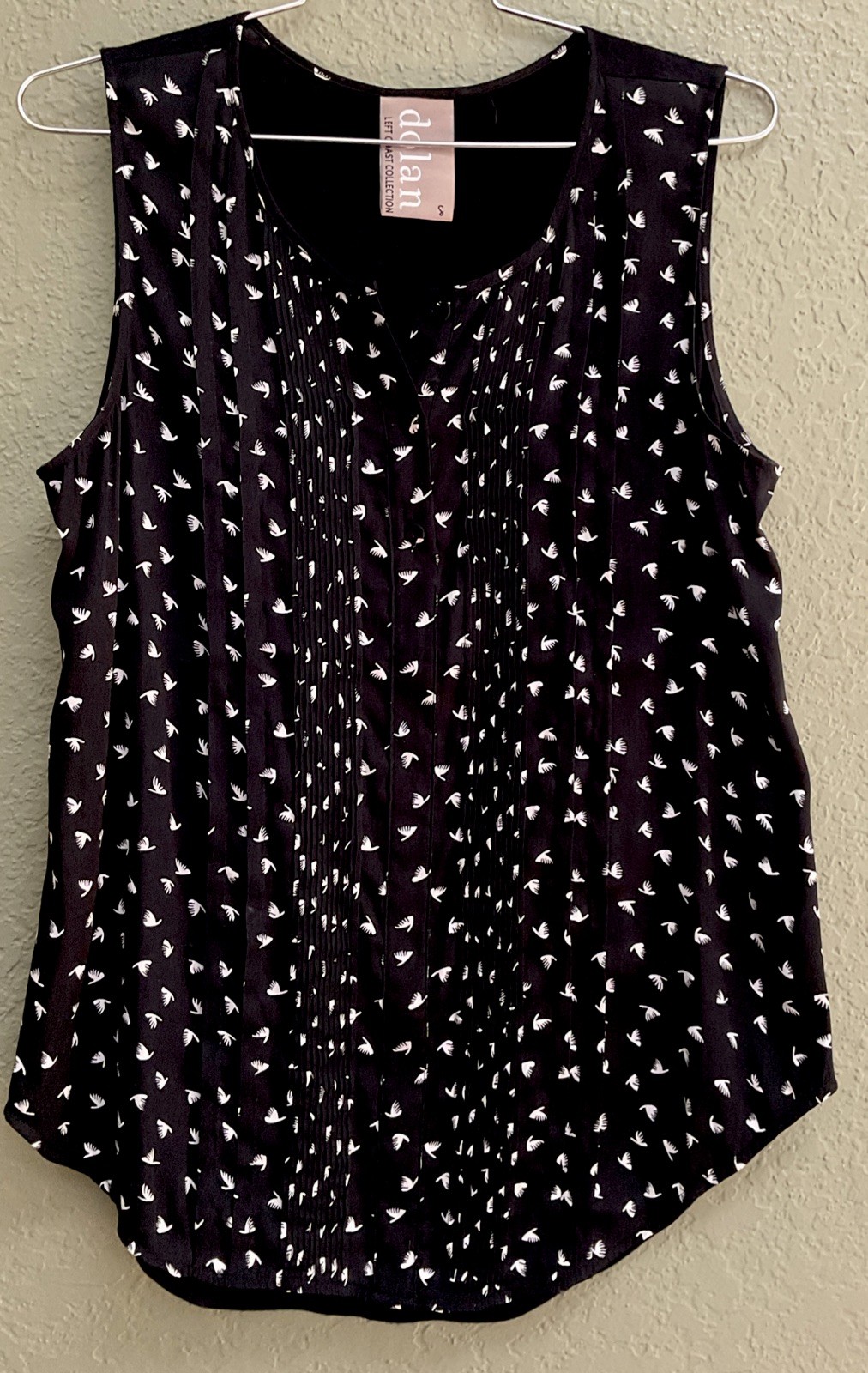 Anthropologie Dolan Left Coast Black White Design Sleeveless Size S Top
