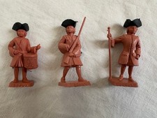 Lot jouets anciens plastique soldats LOUIS XV beige publicitaire BONUX