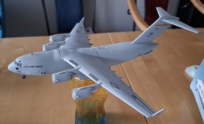 C-17 Globemaster Transportflugzeug Metall-Modell.Kult.Düsenjet 4Strahlig Boing