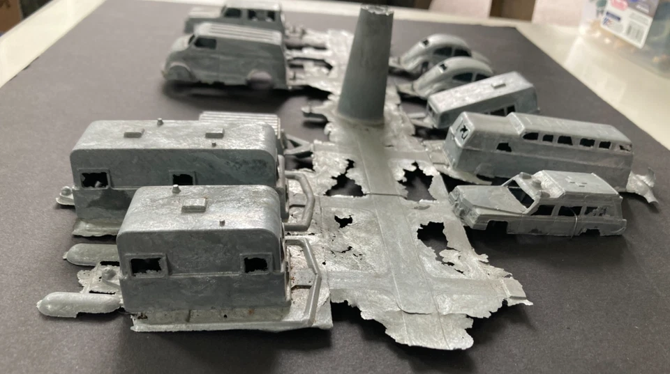 VTG. Midgetoy Diecast Metal Car Toys - Rockford, Il - Factory Sheet W/11 Toys - Image 3 of 4