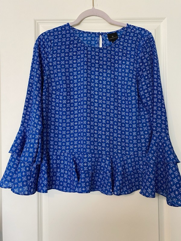 Worthington Woman’s Blue Loose Fit Blouse With Flare Sleeve Size S EUC