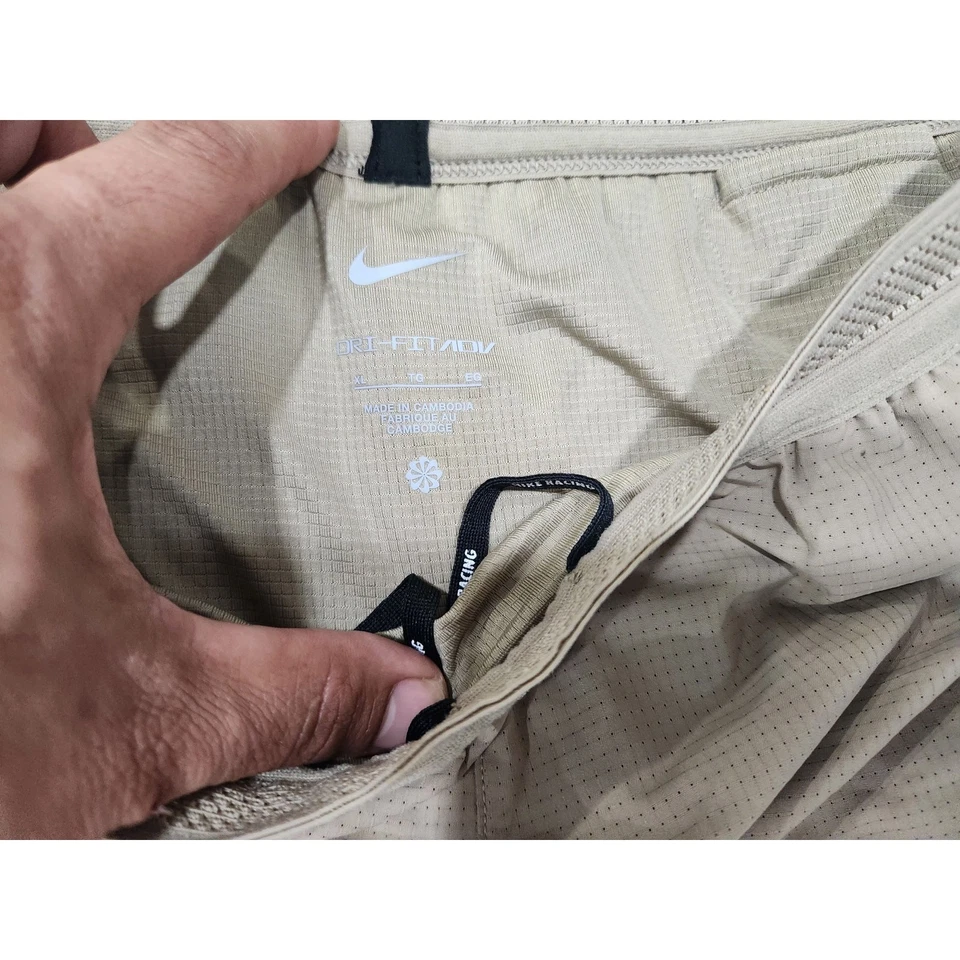 男子 Nike AeroSwift 短裤 4 英寸 XL 码 米色 黄色 Dri-fit ADV Cj7840-247 全新 — 第 2/4 张图片